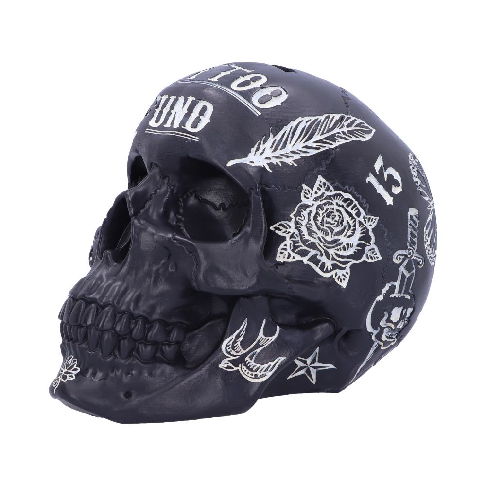 Black and White Traditional, Tribal Tattoo Fund Skull