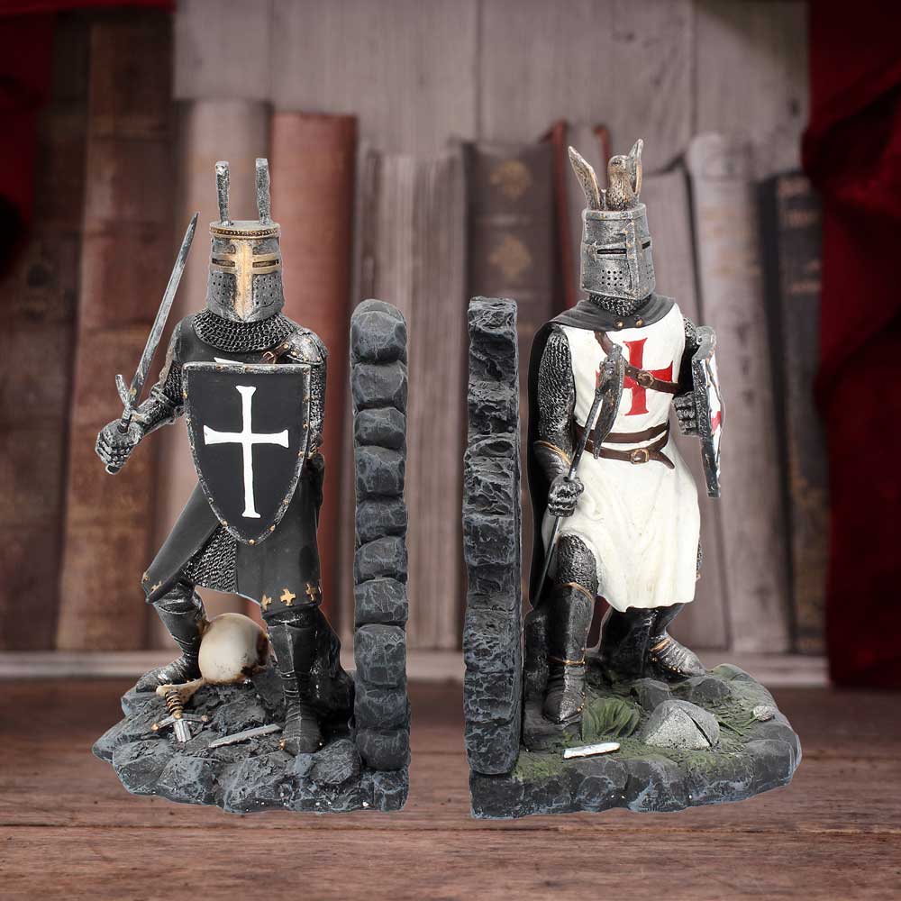The Duel Bookends Historical Crusader Ornament Figurines 19cm