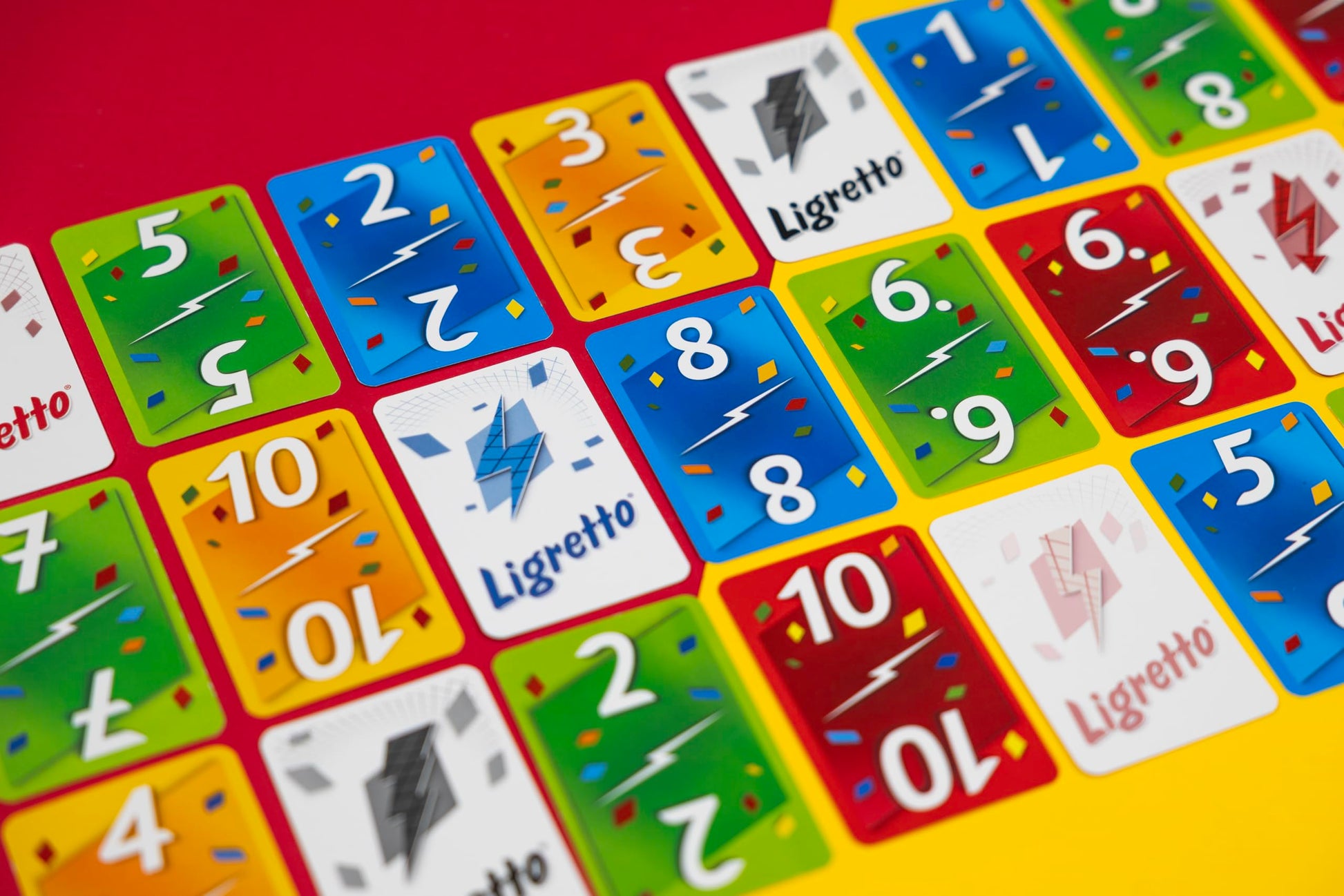Schmidt | Ligretto Red | Card Game | Ages 8+ | 2 to 4 Players | 15 mins Minutes Playing Time