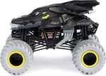 Monster Jam, Official Batman Monster Truck, Collector Die-Cast Vehicle, 1:24 Scale, Kids Toys for Boys and Girls Ages 3 and up